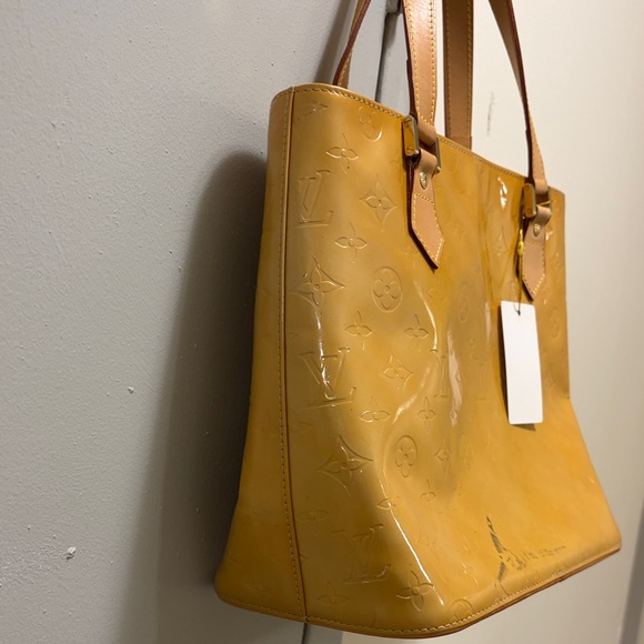 Louis Vuitton Vernis Mustard Yellow Tote Bag - Picture 3 of 10